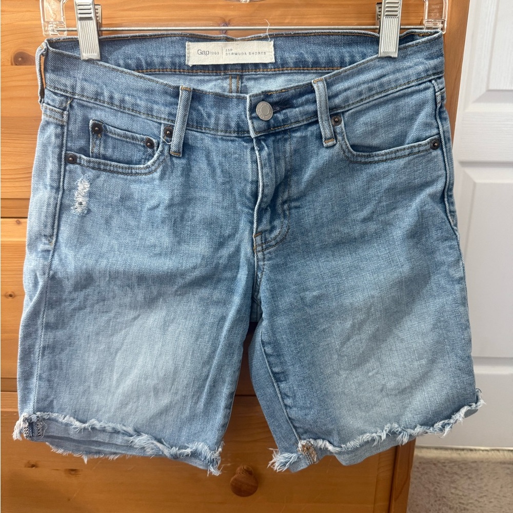 GAP Women's Light Blue Frayed Denim Shorts